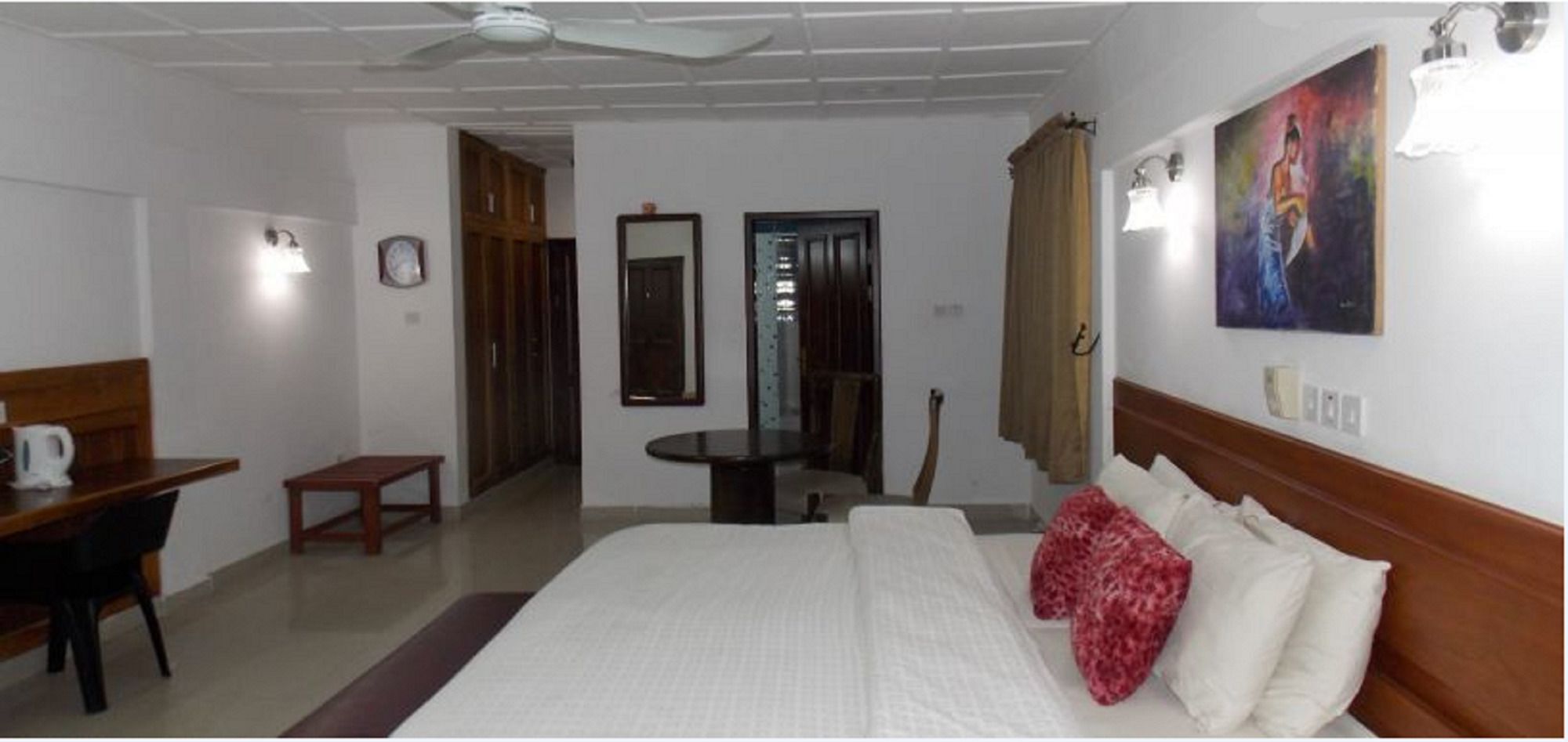 Whispering Palms Resort Magbon Exterior foto