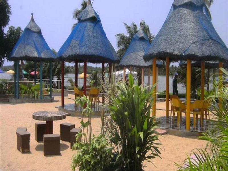 Whispering Palms Resort Magbon Exterior foto